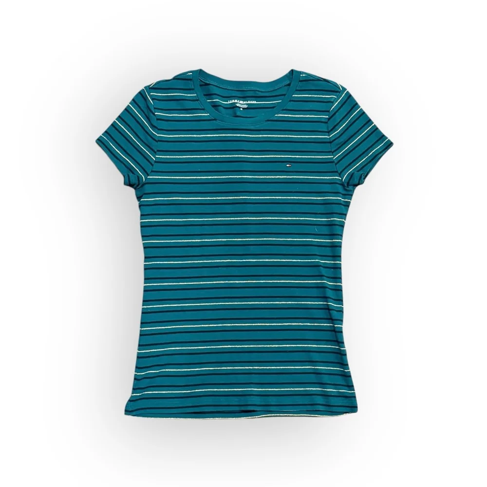 Tommy Hilfiger Women’s Striped T-Shirt Size M Green/Gold Short Sleeve Logo Tee - Picture 2 of 7